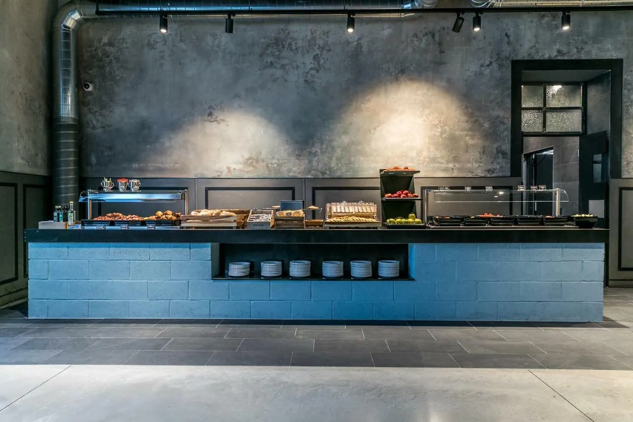 ****  J24 Hotel Milano Itálie
