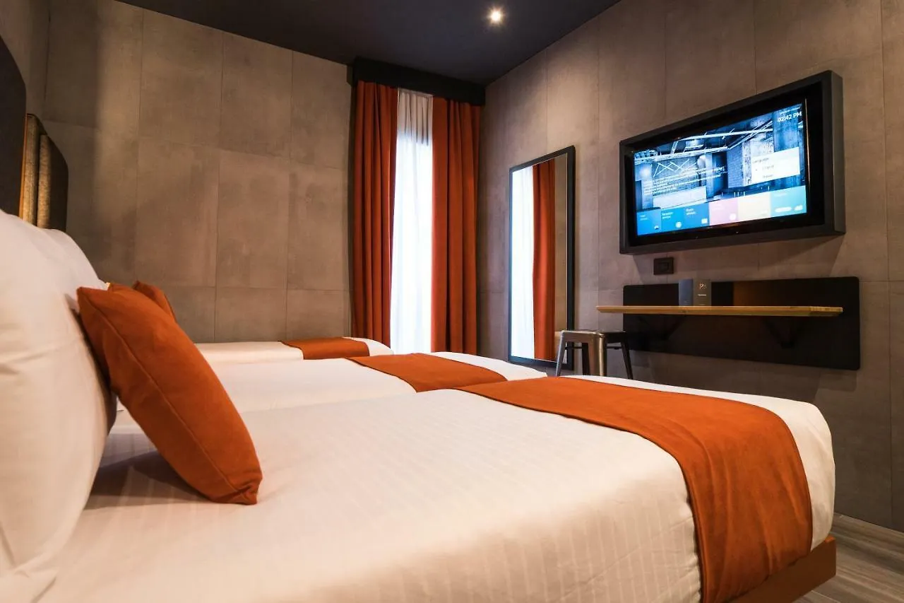 J24 Hotel Milano 4*,  Italien