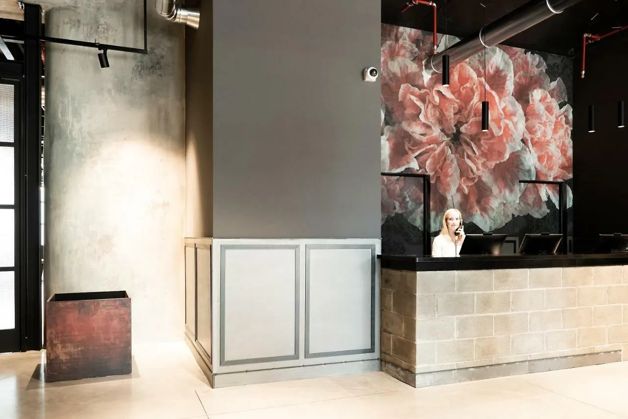 J24 Hotel Milano 4*,  Italien
